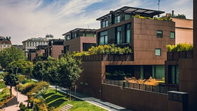 img_green-building-certification_668x376