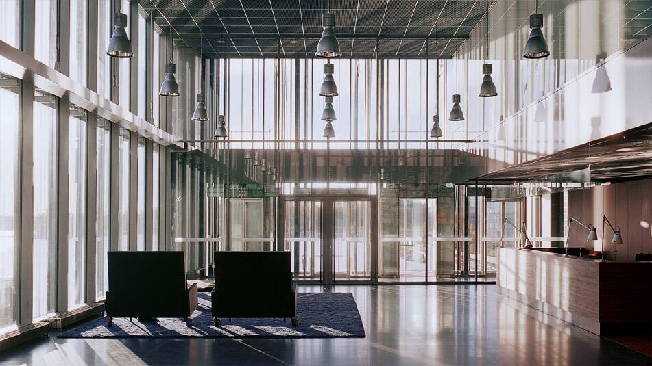 img_Kone office lobby_contact